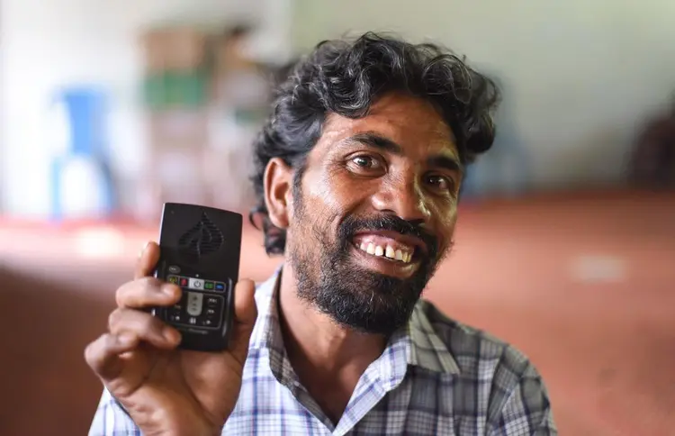 రేడితొల్లె నెహిఁకబ్రు వెంజీనయి